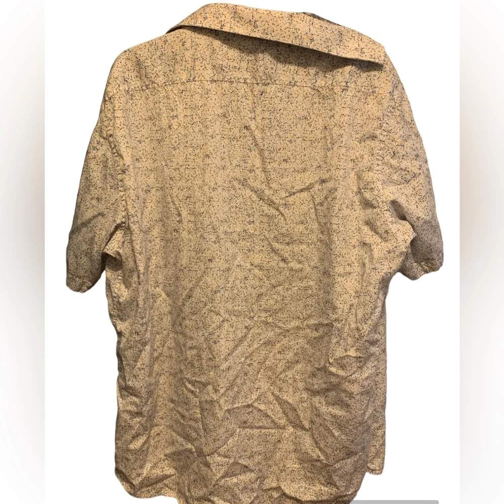Insearch size 2XL short sleeve button down - Picture 2 of 3